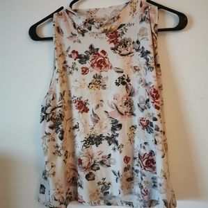 ❤️ 3/20$ Mock neck floral crop top